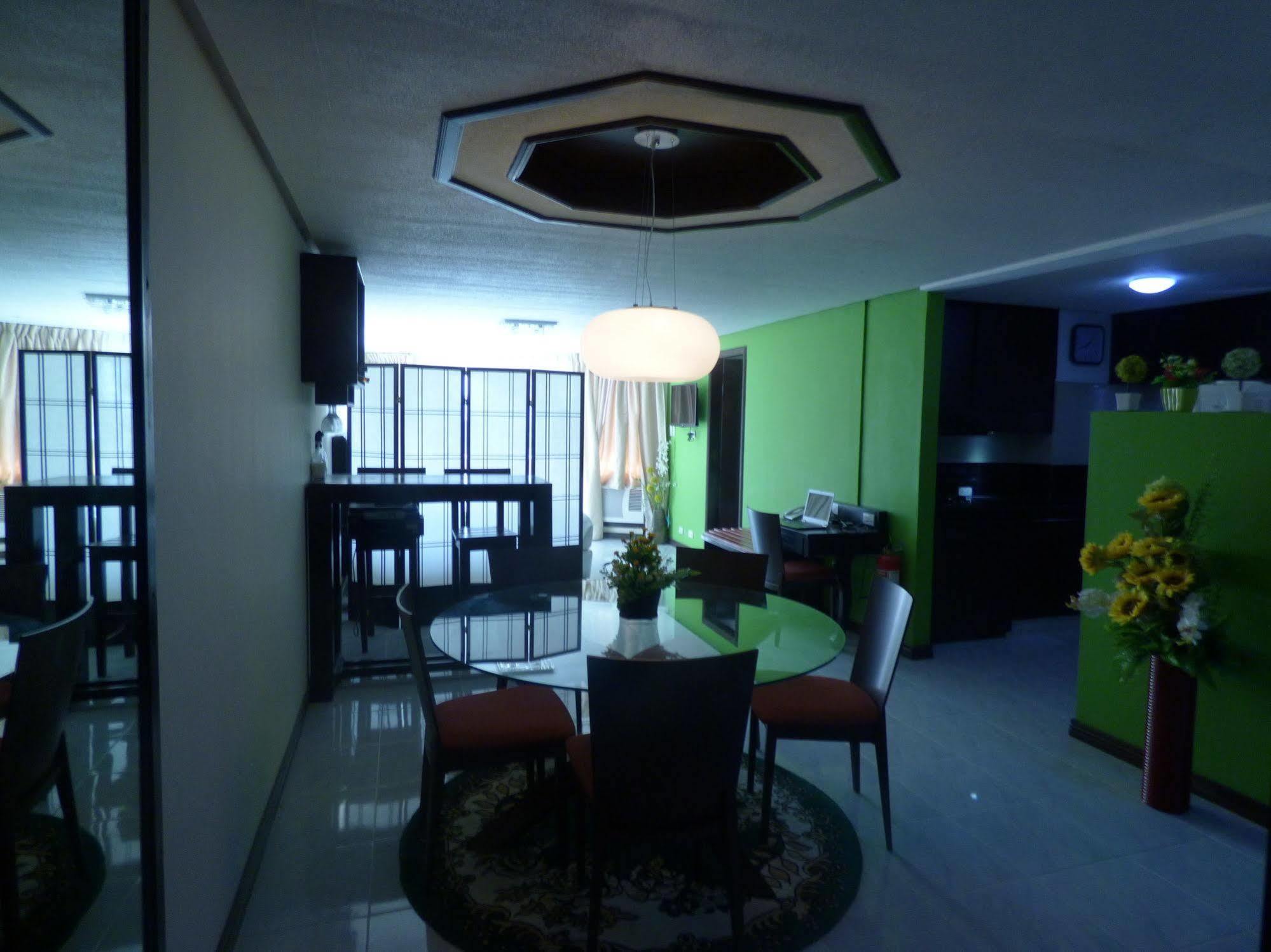 Manila Bay Serviced Apartments Exterior photo