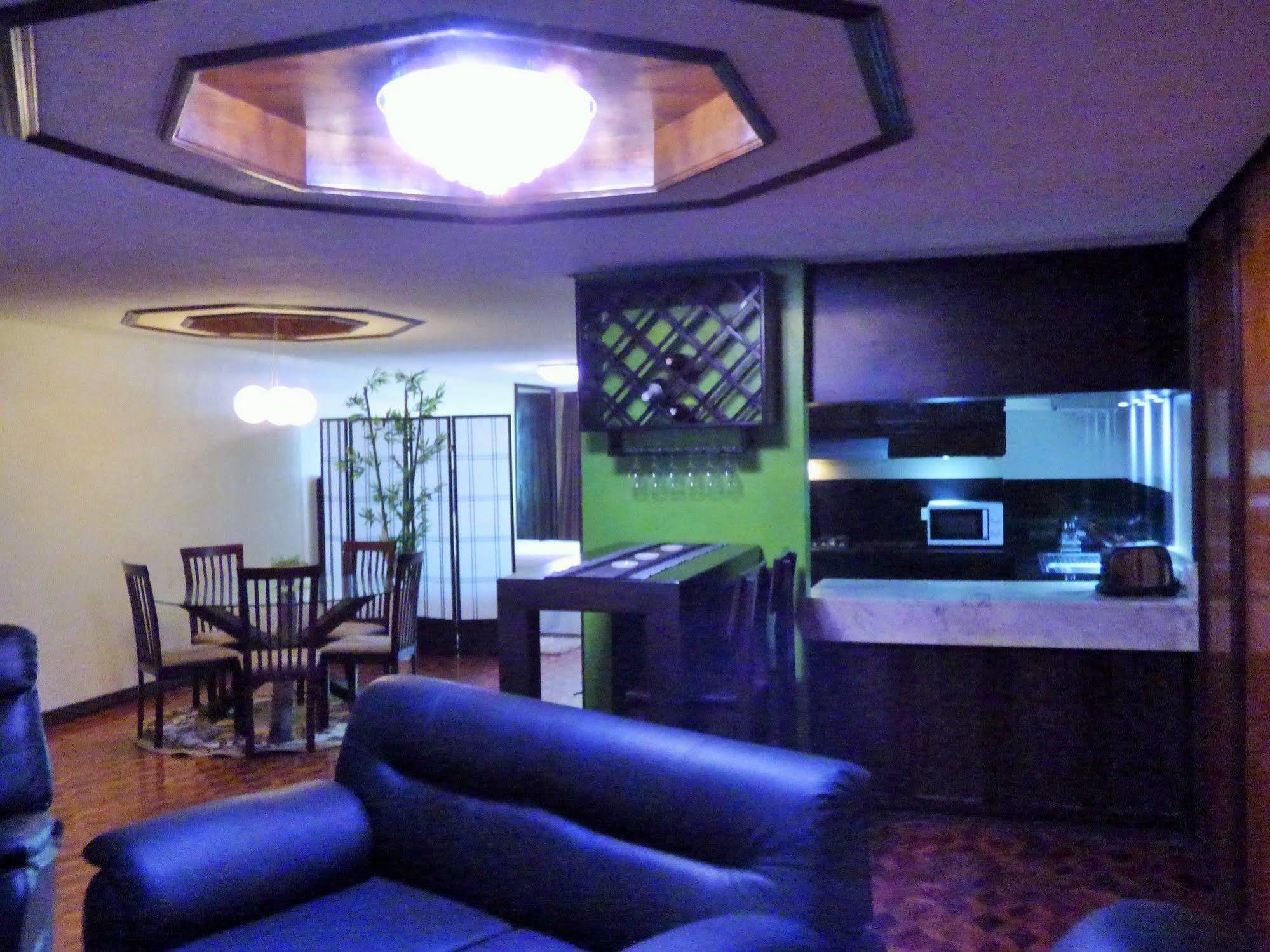 Manila Bay Serviced Apartments Exterior photo