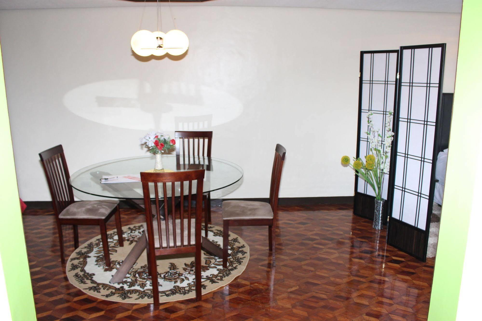 Manila Bay Serviced Apartments Exterior photo