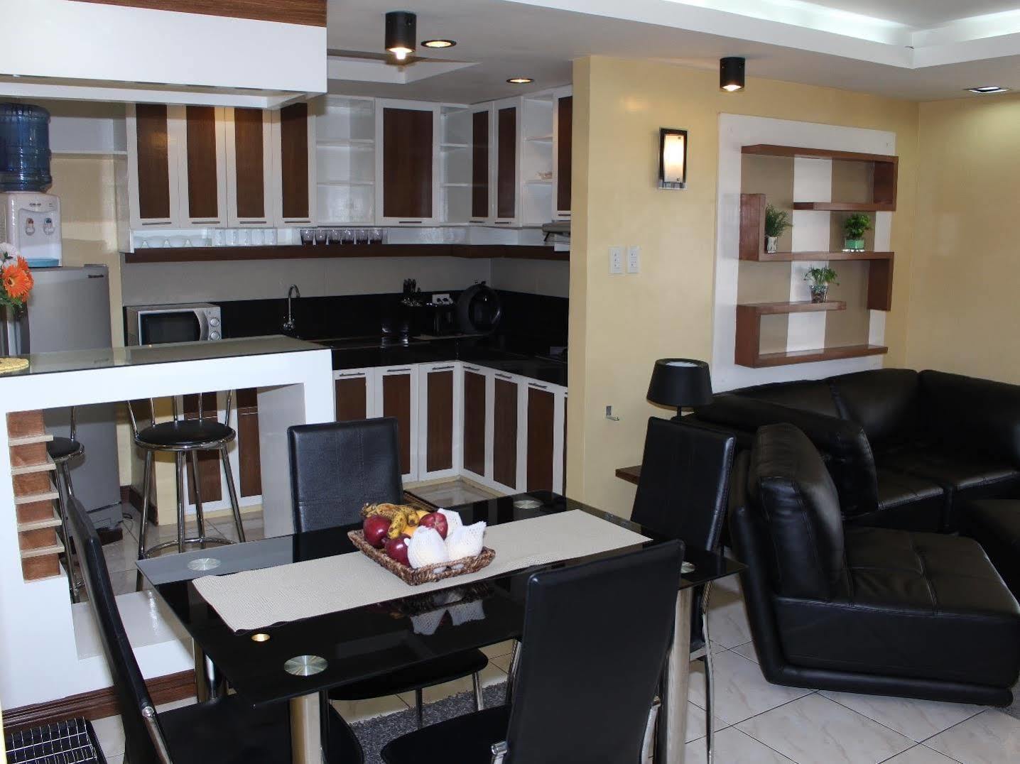 Manila Bay Serviced Apartments Exterior photo